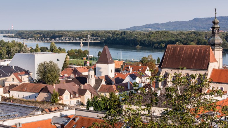 Landesgalerie NÖ in the cityscape of Krems, © Kunstmeile Krems Loxpix